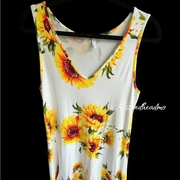 ~Popyoung~ Sunflower Dress - Medium - Picture 2 of 6
